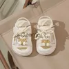 Sandaler Sommar Små flickor Sandaler 2023 Ny Blomma Enkel Söt Rosa Grön Barnsandaler Småbarn Baby Mjuk Casual Skolbarn Skor J230703