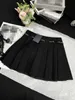 Skirts Designer Sweet and Cool Fashionable High Waisted Pleated Waist Chain, Triangular Packaging Decoration, Half Length Skirt, Slim A-line Short Skirt for