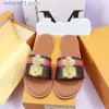 Designer Slippers Luxury Sandals Slides Charm Open-toe Set Foot Vacation Beach Flat slipper Casual Lock Flip Flops Women Shoes Slide brands T230703