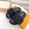 Kapcie platforma projektant pantofel luksusowe sandały poduszka do basenu komfort Mule slajdy platformy sandały dla kobiety prawdziwe skórzane buty na lato T230705