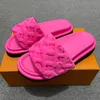 Online celebrity high-end slippers outdoor beach sandals 2023 new womens sandals mens slippers thick soles lazy peoples one word slippers Sizes 35-46 +box