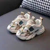 Sneakers 1-6 år Pojkar Sneakers 3 färger Bekväma Andas flickskor för barn Sport Baby löparskor Mode Småbarn SpädbarnsskorHKD230701