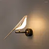 Vägglampa Nordic LED Golden Bird Parlour Bar Hänglampa vid sängkanten Nyhet Roterbar sovrumslampa för inomhusbruk