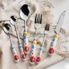 Set di stoviglie Fiore creativo Manico in ceramica Coltello Forchetta Set da tavola Coltello da bistecca Forchetta da frutta Cucchiaio da caffè Set di posate Acciaio inossidabile 304 x0703