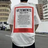 Trainingsanzüge für Herren VETEMENTS Fashion T-Shirt Männer 1 Vetements Übergroße Hemden Rückenkragen Tonal gestickter Buchstabe Frauen T-Shirts 230703