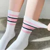 Femmes Chaussettes Japonais Blanc Rayé Sport Mi-tube Coton Printemps Et Automne Ins Tide Net Rouge Style Survêtement Version Coréenne Bas