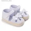 Sapatos de bebê recém-nascidos de verão, sapatos de berço de bebê, princesa, arco de flor, sola de algodão, primeiro tênis walker 0-18 meses L230522