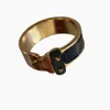 2021 Высококачественное экстравагантное кожаное кольцо кожа золото серебряные цвета розы цветов из нержавеющей стали кольца модные женщины -дизайнер JE4159916
