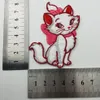 カスタム漫画のかわいい猫刺繍パッチバッジ衣服ファブリックレーストリムアップリケ2422