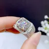 Med sidogonter 5CT herrring 925 Silver Beautiful Firecolour Diamond Substitut 230701