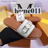 Designer Slippers Luxury Sandals Slides Charm Open-toe Set Foot Vacation Beach Flat slipper Casual Lock Flip Flops Women Shoes Slide brands T230703