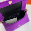 Borsa a tracolla alla moda Borse a tracolla Borsa del progettista Borsa a tracolla con patta quadrata da donna metallizzata Tasca per cellulare Hardware in metallo Fibbia magnetica Portafoglio a marsupio argento