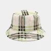 Outono inverno poliéster xadrez quente engrossar chapéu balde chapéu pescador boné de viagem ao ar livre para meninas e mulheres 03