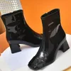 Stivali firmati invernali Shake Stivaletti alla caviglia Tacchi spessi Punta quadrata Moda Stampe in pelle di mucca Stivali da donna in pelle Scarpe da donna taglia 42