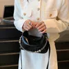 Sacs de soirée chaînes de mode sac fourre-tout argent métallique femmes sacs à main de luxe bandoulière pour 2023 pochette à bandoulière en cuir souple