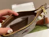 Piccola borsa squisita Borsa dello stilista superiore Borsa delle coppie di alta bellezza Xiaoqing nuovo portafoglio del sacchetto del messaggero della borsa a tracolla