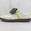 OG Vegan Rose Human Män Dam Löparskor Metall Guld Wales Japan Krämvit Mörkbrun Ecrtin Disig Gul Beige Grön Rich Sports Trainers Silver Metallic GY5750