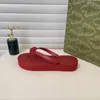 Luxe designer slippers met dikke zolen van foam voor dames, lichte, zachte antislip zomerstrandvakantie