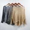 T-shirts Cakucool Women Gold Lurex Knit Pullover Silver Thread Long Batwing hylsa snedstreckhalsskjortor Lös se genom skjorta topp kvinnlig