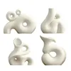 Dekorativa föremål Figurer Moderna keramiska vaser Creative Minimalist Hollow Flower Vase Nordic Desktop Decor Art For Living Room Wedding Decoration 230701