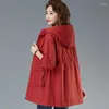 Trench da donna 2023 Primavera Autunno Cappotto Donna Giacca a vento con cappuccio Moda Cardigan con cerniera allentata Capispalla rosso cachi Abbigliamento femminile