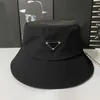 Mode Dreieck Eimer Hut Kappe für Frauen Männer Baseball Caps Beanie Casquettes Schwarz Weiß Fischer Eimer Hüte Patchwork Hohe Qualität Herbst Winter Hüte mit Breiter Krempe