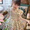 Abiti da ragazza Abiti da principessa per ragazze di fiori dolci Abiti estivi con maniche a sbuffo floreali Abiti per bambini di moda coreana casual