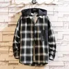 Chemises décontractées pour hommes Plaid hommes chemise à manches longues lâche japonais Streetwear mode 2023 avec capuche Plus taille asiatique M-5XL