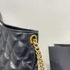 Tamanho de grão de diamante duas bolsas de compras femininas leves de grande capacidade pele de carneiro processo clássico de acolchoamento 3D grande logotipo bolsa de viagem bolsa de viagem