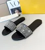 Top Summer Brand Signatur Sandals Shoes Crystal Embroidery Women Easy Wear Baguette Slip On Slide Flats Lady Walking EU35-43