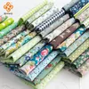 Punch 25*25 cm/50pcs Fabric di patchwork Stampato per bambola materiale fatto a mano Fabric di cotone floreale Accessori fai -da -te TJ05372