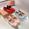 Designer - Sandali da balletto in seta con fiocco in pelle di pecora Tessuti di seta per donna Scarpe moda estate