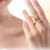 Дизайн личности Женщины кольца Золотое серебряное хрустальное кольцо кольца Midi Midi Rings для женщин для женских модных колец ювелирные изделия1940286