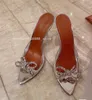 2023 Muaddi Luxury Brand Scarpe da sposa in cristallo per donna Punta a punta Sandali con tacco Cenerentola Strass Paris Tacchi alti Scarpe Sun Wang