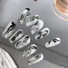 Falska naglar Handgjorda glittertips Kort kista i fransk stil Y2K Press On Art Återanvändbar falsk nagel med lim Present 230704