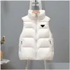 Frauenwesten Damen geschwollene Jacke ärmellose Frau Jacken Designermantel Matt Slim Outpear