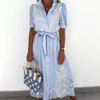 Spódnice elegancka damska sukienka haftowana stójka z krótkim rękawem jednorzędowa koszula z wycięciami Slim Beach Female Sundress 230703