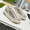 Designer Sneakers Dam Sneakers Plattform Sneaker Vintage Canvas Skor High-top Sneakers Relief Chunky B Sneakers Sneakers Broderi Sneakers