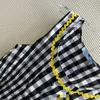 Designer di abiti casual di base La cintura in patchwork di colore a contrasto mostra una sottile gonna scozzese senza maniche, abito di media lunghezza semplice ed elegante per le donne WBS3