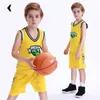 その他のスポーツ用品子供バスケットボールジャージパーソナライズされたカスタム少年少女ユニフォームセット子供のためのポリエステル通気性シャツ 230704