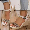 Kvinnor 584 Sandaler Summer Wedge Heel Platform Strap Open Toe Chunky Bottom Fashion Casual Shoes 2024 Plus Size