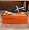 Chaussures de tennis pour hommes de créateurs baskets brodées ace chaussures de voile en tissu chaussures Jurchen blanches chaussures classiques brodées baskets de tigre d'abeille brodées en python.