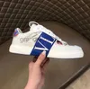 Lyxdesigner kvinnor män casual skor mode blommor äkta läder lapptäcke låga topptränare sneakers runway plattform v