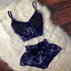 Femmes Sleep Lounge Femmes Sexy Satin Pyjamas Ensemble Col En V Camisole Vêtements De Nuit Dentelle Lingerie Bowknot Tops Shorts Ensemble Pyjama Feminino