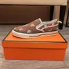 Chaussures de tennis pour hommes de créateurs baskets brodées ace chaussures de voile en tissu chaussures Jurchen blanches chaussures classiques brodées baskets de tigre d'abeille brodées en python.