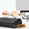 Lunettes de soleil design de luxe à la mode pour femmes, hommes, mêmes lunettes de soleil que Lisa Triomphe, plage, photo de rue, petites lunettes de soleil en métal plein cadre avec boîte-cadeau 12E3UV