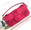 Högkvalitativ 3D Stereoskopisk Blomma Handväska Mode Kvällsväska Designer Kedja Crossbody Bag Dam Loco Bag Axel Clutch Klassisk Märke V Underarm Bag230704