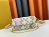 2023 Designer Women Wallet Chain One Shoulder Bag Luxury Graffiti Print Crossbody Bags Lady Straps Borsa alla moda versatile