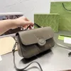 Cuero de vaca real Bolso pequeño para mujer bolso bandolera de un solo hombro bolso de diseñador Bolso de cadena práctico y versátil bolsos de cuero bolso mensajero bolso baguette billetera tote