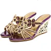 Sandalias XGRAVITY Zapatos de moda sexy Diseño floral elegante Zapatillas de cuña Cuñas de cristal de cuero genuino Sandalias de mujer 345 230703